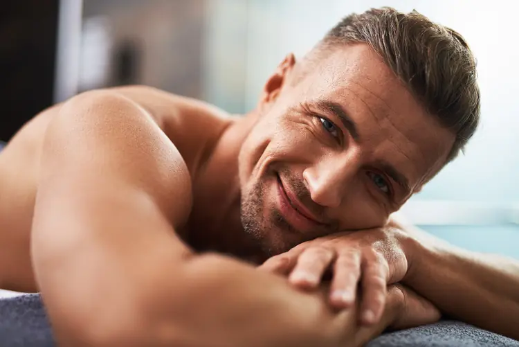 Contours et finitions à domicile